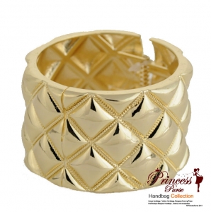 Classy Elegant Bracelet with Modern Design