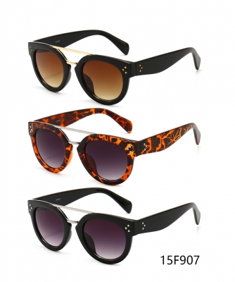Package of 12 Pieces Fashion Women Sunglasses 15F907